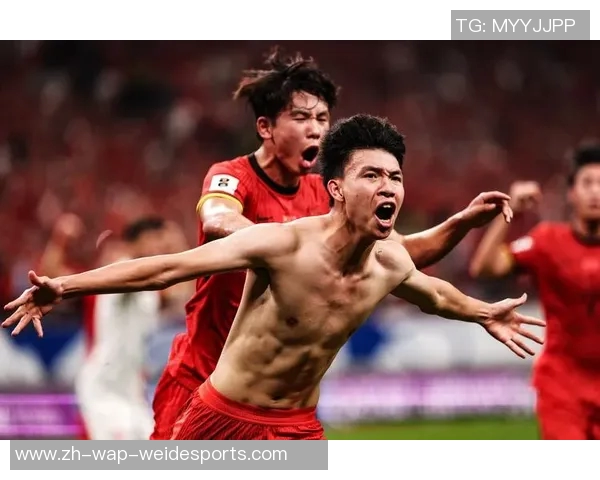 国足精简至26人王钰栋表现抢眼中沙大战或成奇兵塞鸟尚未归队待命 国足精简至26人王钰栋表现抢眼中沙大战或成奇兵塞鸟尚未归队待命